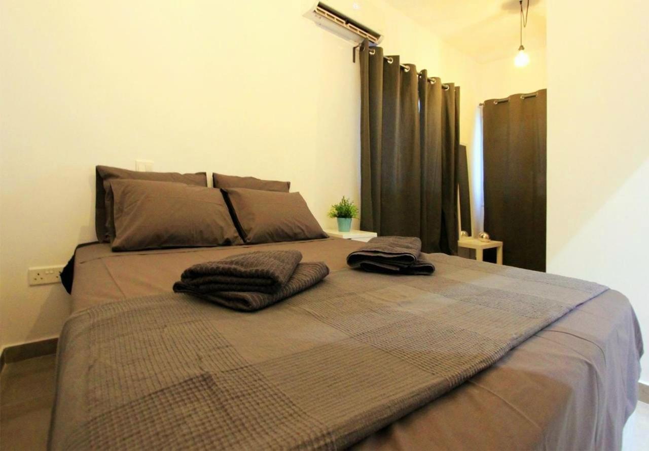 Papadavid Apartments Paphos Luaran gambar
