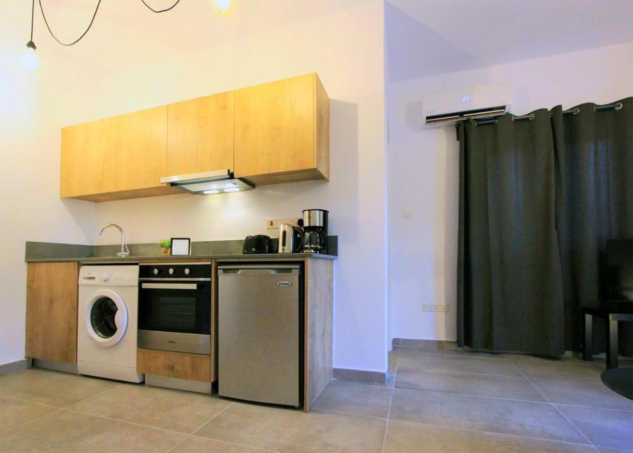 Papadavid Apartments Paphos Luaran gambar
