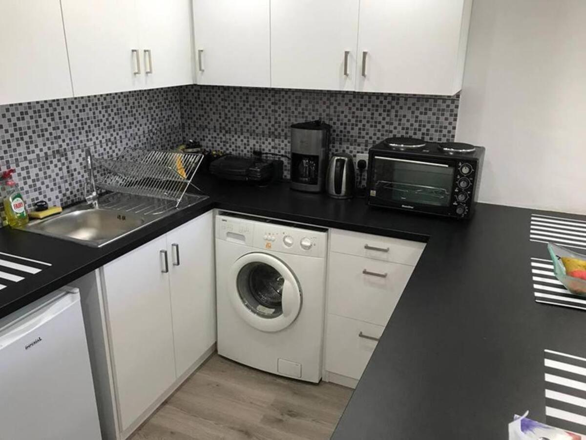 Papadavid Apartments Paphos Luaran gambar