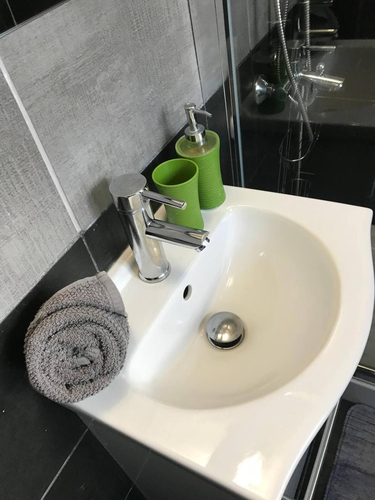 Papadavid Apartments Paphos Luaran gambar