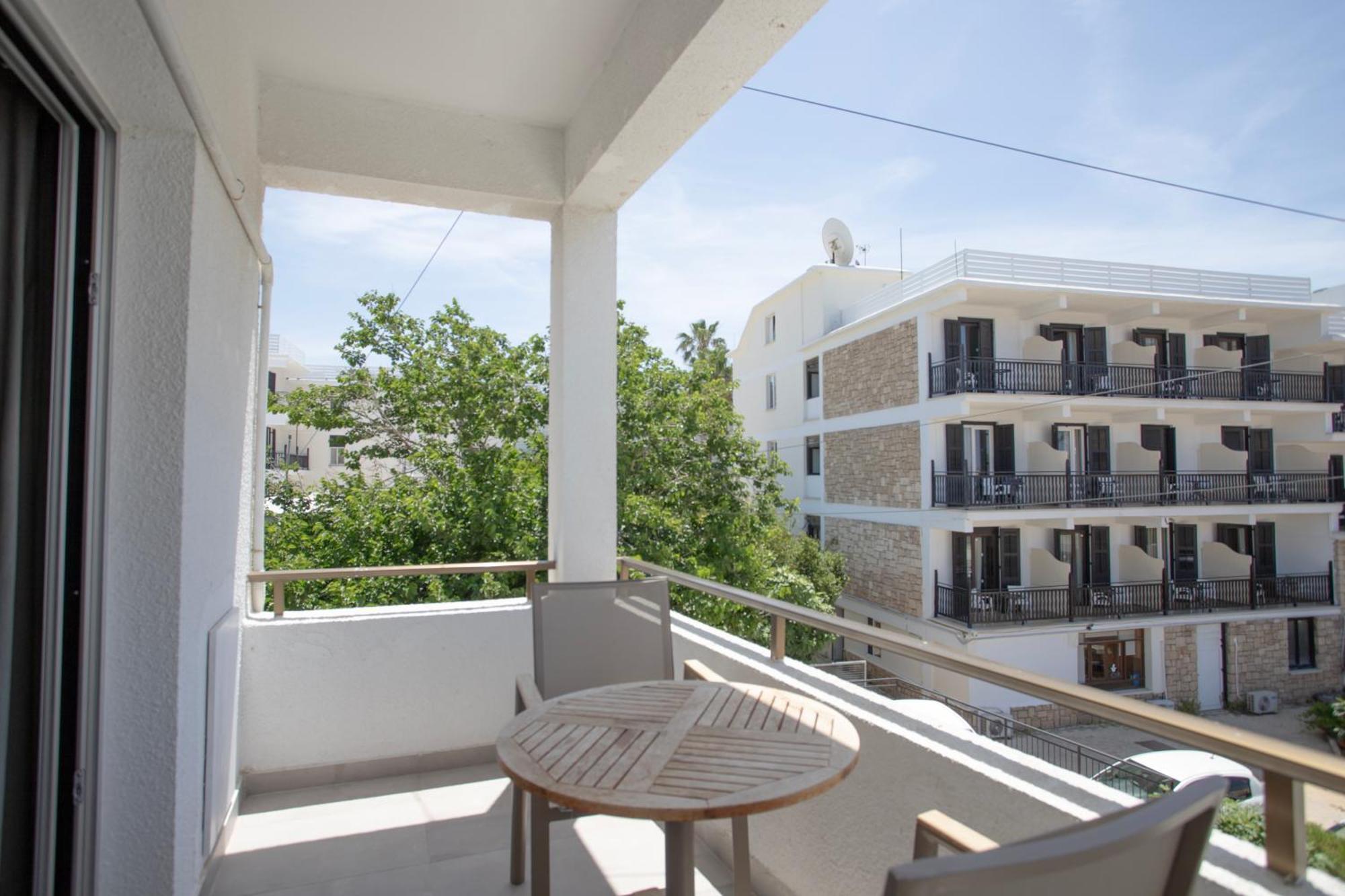 Papadavid Apartments Paphos Luaran gambar